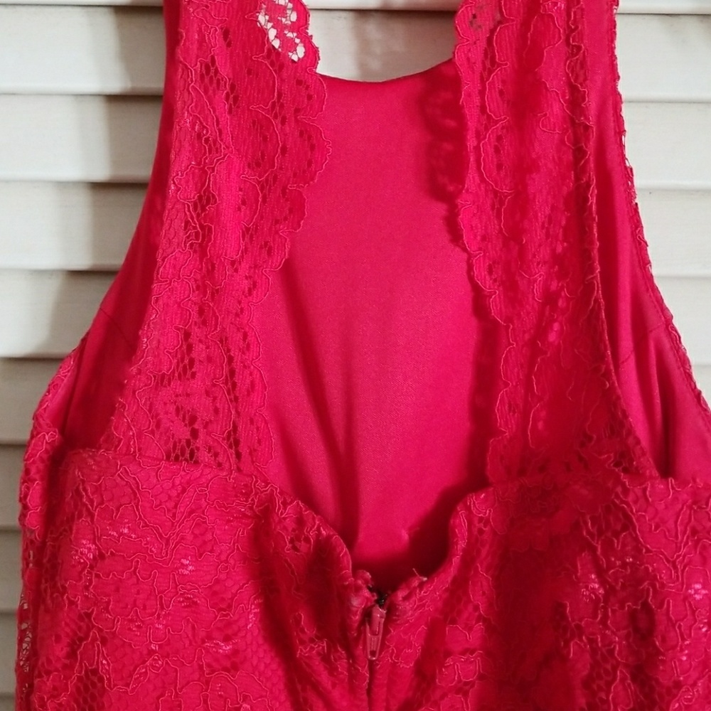 Dress - Picture 4 of 4